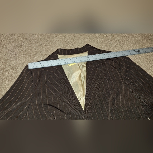 CATO / BROWN PINSTRIPE WOMEN'S PANTS SUIT / SIZE 10/12 - Picture 6 of 14
